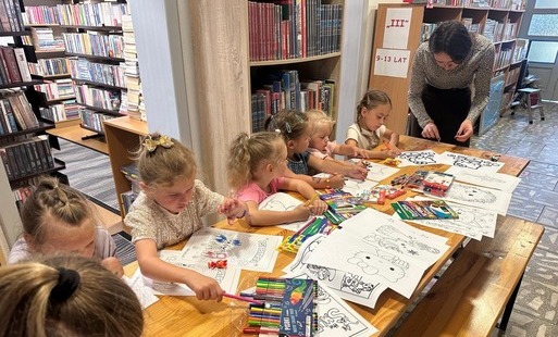 Zdjęcie do Lipcowe zajęcia w naszych bibliotekach :-)